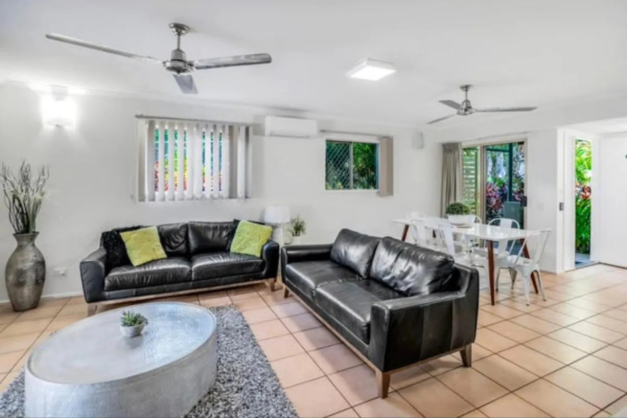 Relaxing 3Brm Resort Apartment Trinity Beach