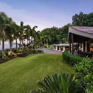 Trinity Beach Palace Luxury Estate By Belle Escapes Holiday home